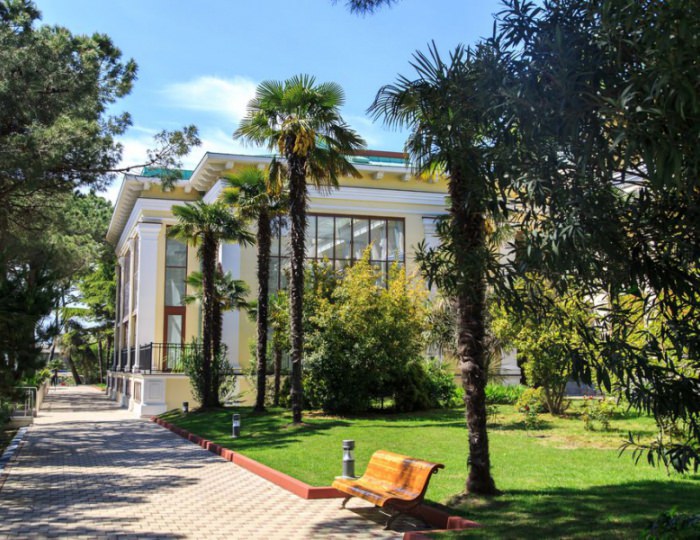 Внешний вид и территория - Санаторий «Авангард»